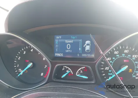 2015 Ford Escape S z USA, uszkodzony, nr VIN 1FMCU0F77FUB56040